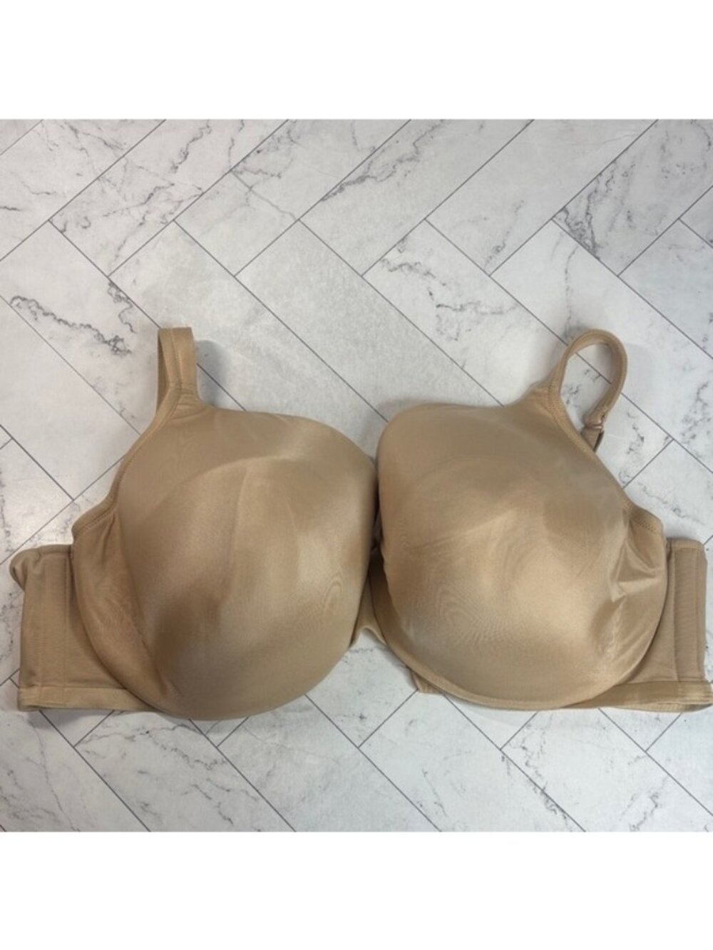 NWOT Cacique Lane Bryant Womans Bra Nude Smooth Full Coverage UNDERWIRE 44F
